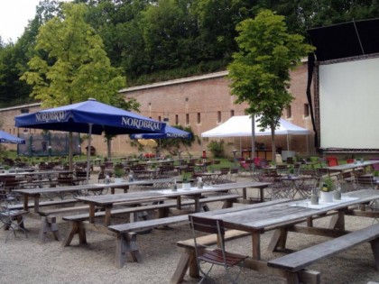 照片: Biergarten Schutterhof